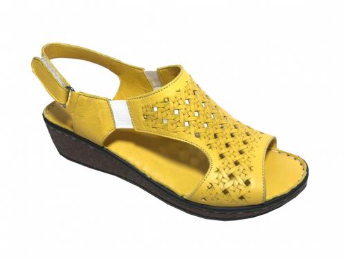 LOOKE TRINELLA Sandál na klínku Žluté